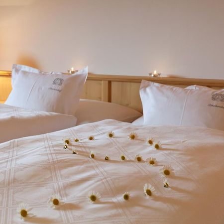 Hotel Laerchenhof Natur 제펠드 인 티롤 객실 사진