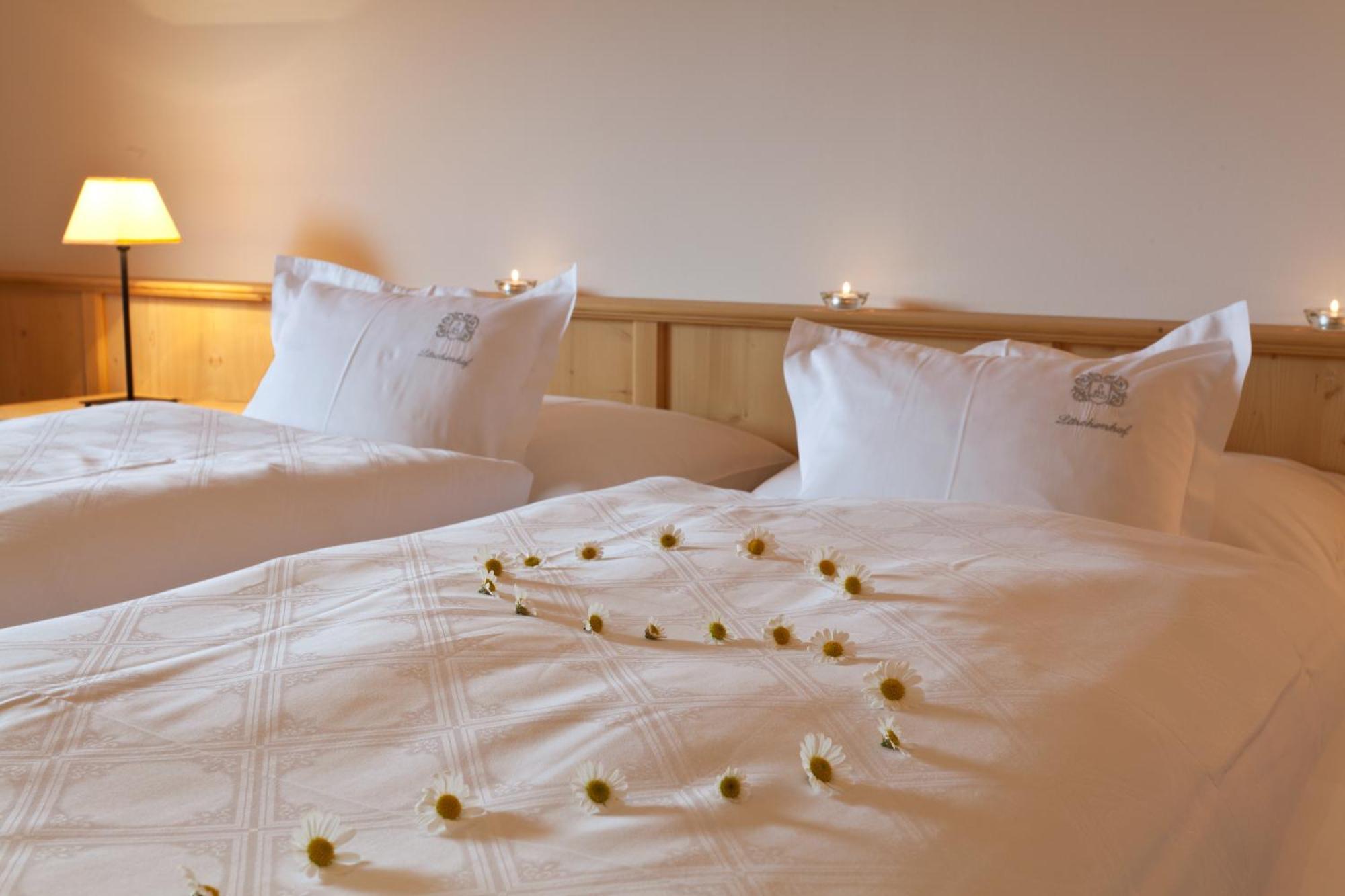 Hotel Laerchenhof Natur 제펠드 인 티롤 객실 사진