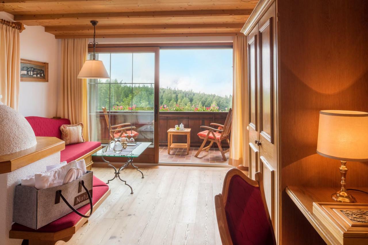 Hotel Laerchenhof Natur 제펠드 인 티롤 외부 사진